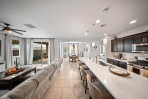 Fridge, microwave, oven, stovetop - Spacious 4BR Near Luke AFB, State Farm Stadium & LA Dodgers (Glendale)