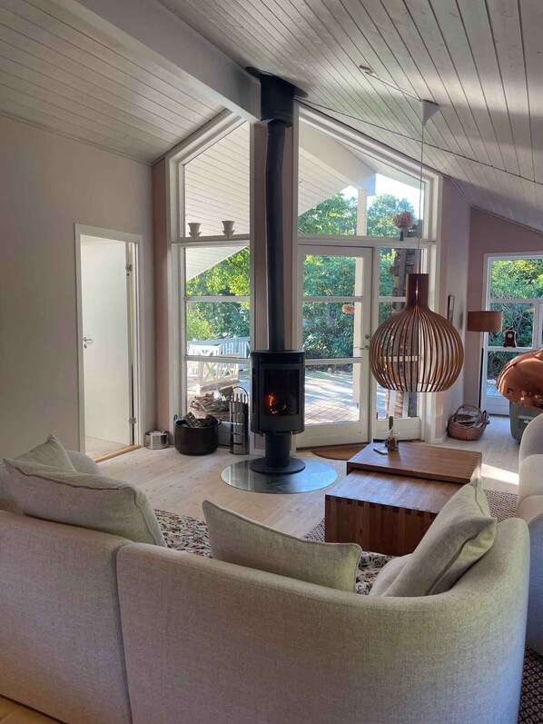 Interior - Holiday oasis with terrace and sloping garden (Tikøb)