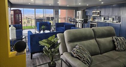 1 Bedroom Luxurious Loft perfect for Entertaining!