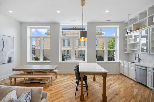 Spacious 4-bedroom apartment in lovely Springfield, Tennessee