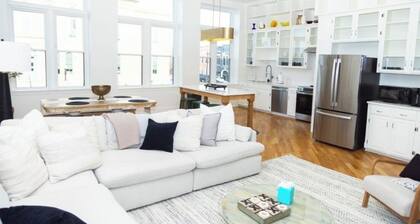 GOOD HABIT Spacious 4-bedroom loft apartment on the square in Springfield, TN