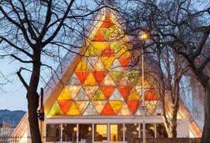 Exterior - Polished Urban Stay Near Christchurch’s Best Spots (Christchurch)
