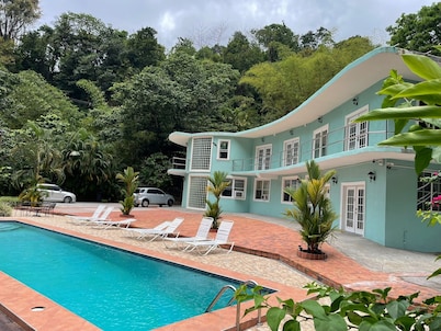 Toraille Waterfall Vilas