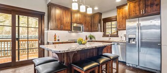 Ski-in, Ski-out Townhome on Tamarack!