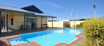 Discovery Motor Lodge