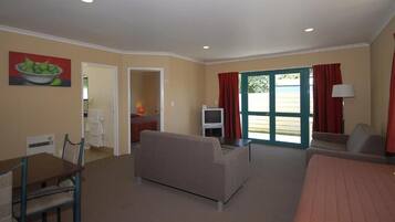 Basic Twin Room, Patio | Living area