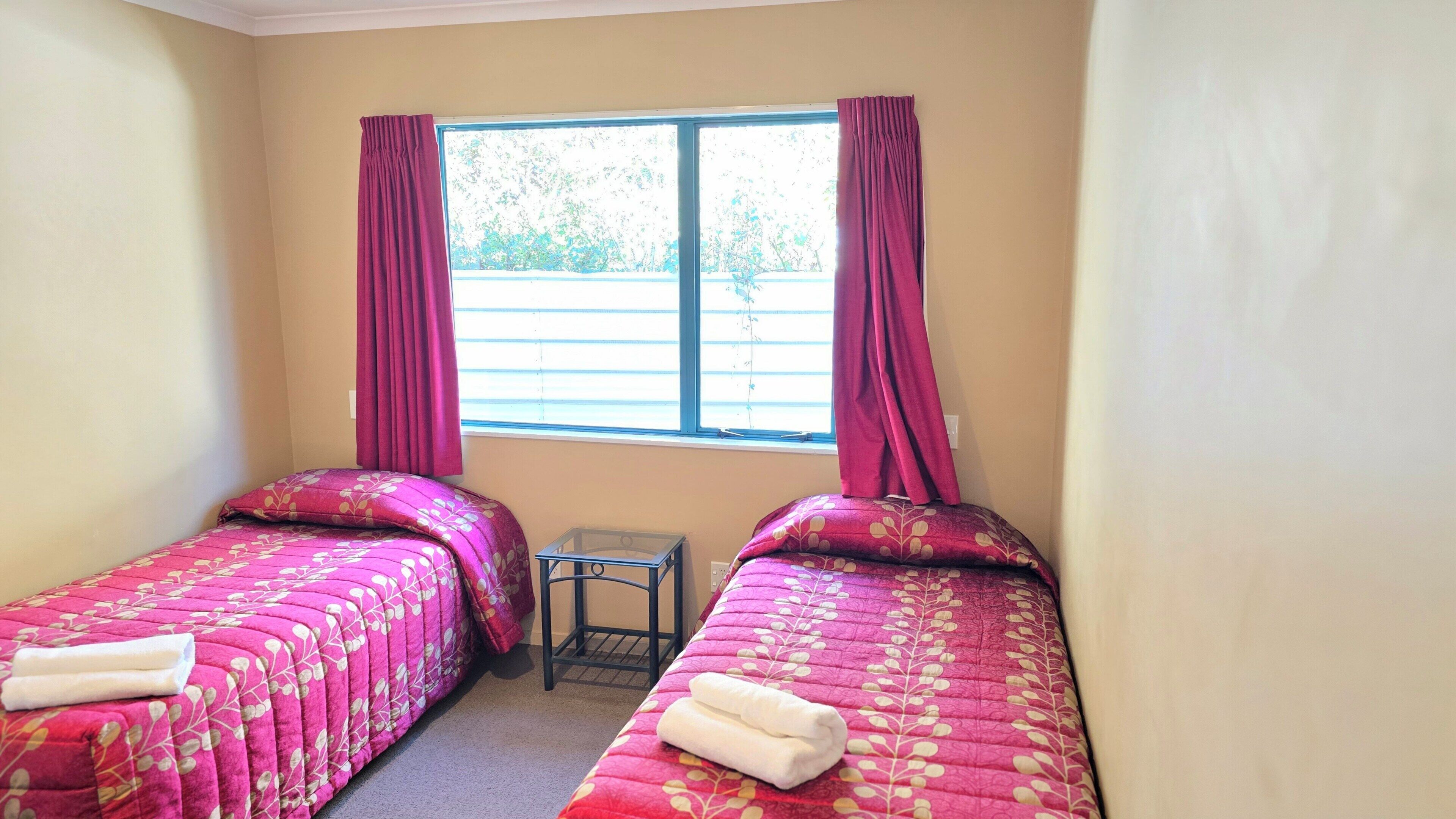 2 bedroom unit | 熨斗/熨衣板、免费 WiFi