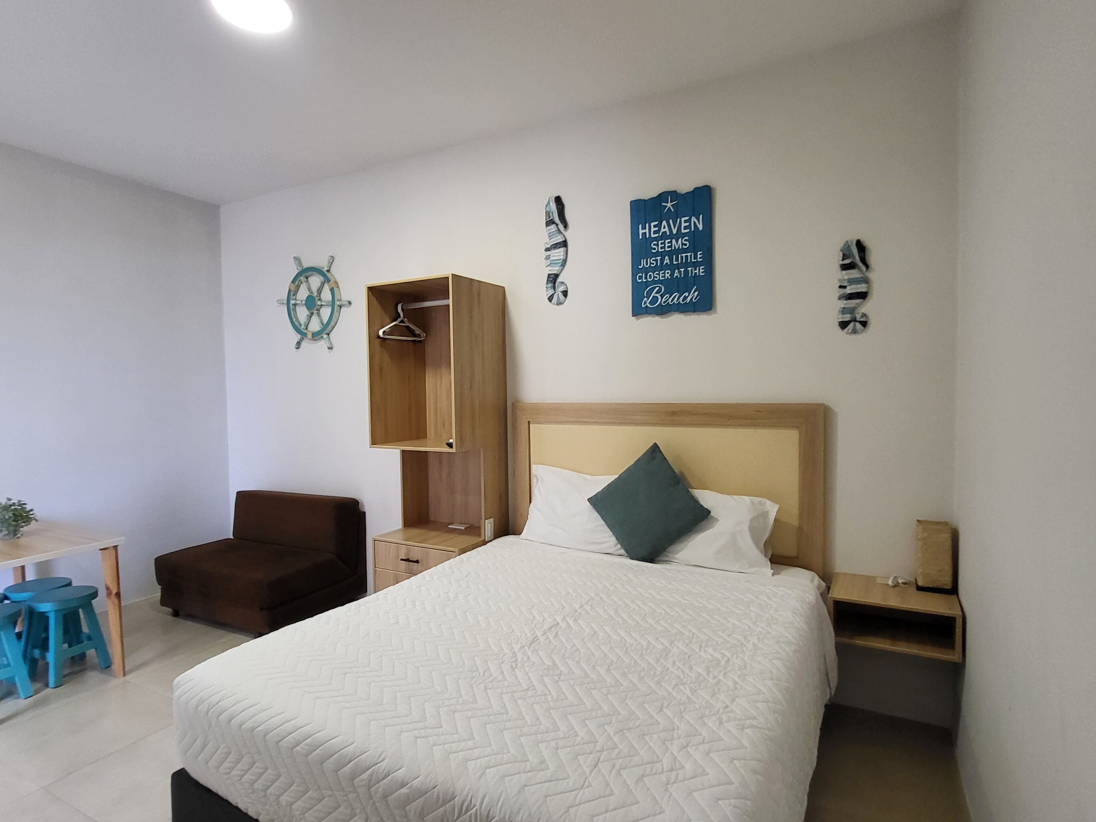 Suíte família, sacada, vista para a praia