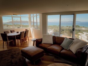 TV, fireplace, computer monitors - Surfside House | Dodges Ferry coastal retreat (Sorell)