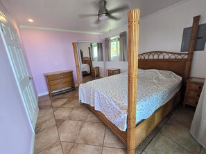 2 bedrooms, Internet, bed sheets - Oceanview 2-bedroom apartment in Kealakekua Kona (Kealakekua)