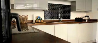 Families / Contractors /Monthly stays / Parking