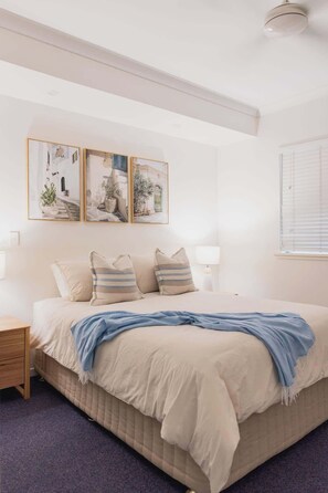 2 bedrooms, WiFi - Only Few Steps to Noosa Rivers - Little Noosa Gem (Noosaville)
