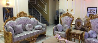 A stylish,family-friendly Stay with 4 en-suite bedrooms&2 luxurious living rooms