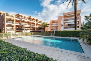 Pool - Appartement élégant à Antibes - Welkeys (Antibes)