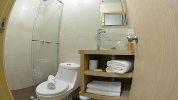 Luxury Suite | Bathroom