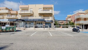 Unclassified image, 3 of 23, button - Le Palazzo del Mar by Interhome (Cavalaire)