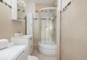Shower, hair dryer, towels - Odzieżowa City Comfort Apartment (Szczecin)