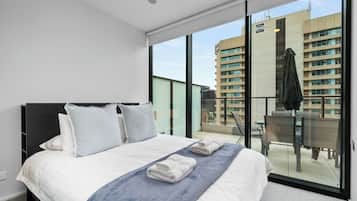 1 bedroom, desk, iron/ironing board, WiFi