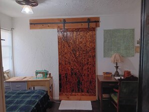 Bügeleisen/Bügelbrett, WLAN, Bettwäsche