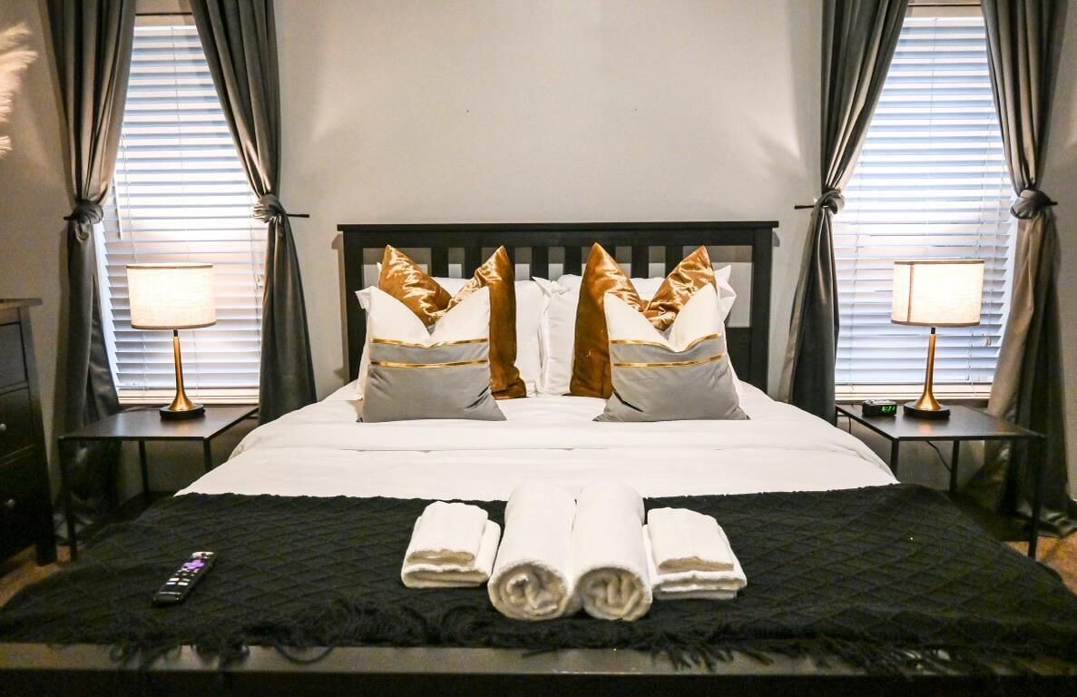 Strykjärn/strykbräda, wi-fi och sängkläder