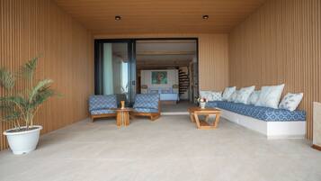 Luxury Duplex, 1 Bedroom, Ocean View | Exterior