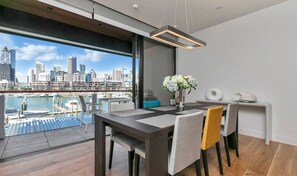 Dining - Designer 2-Bed Waterfront Apartment Marina Views (Auckland)