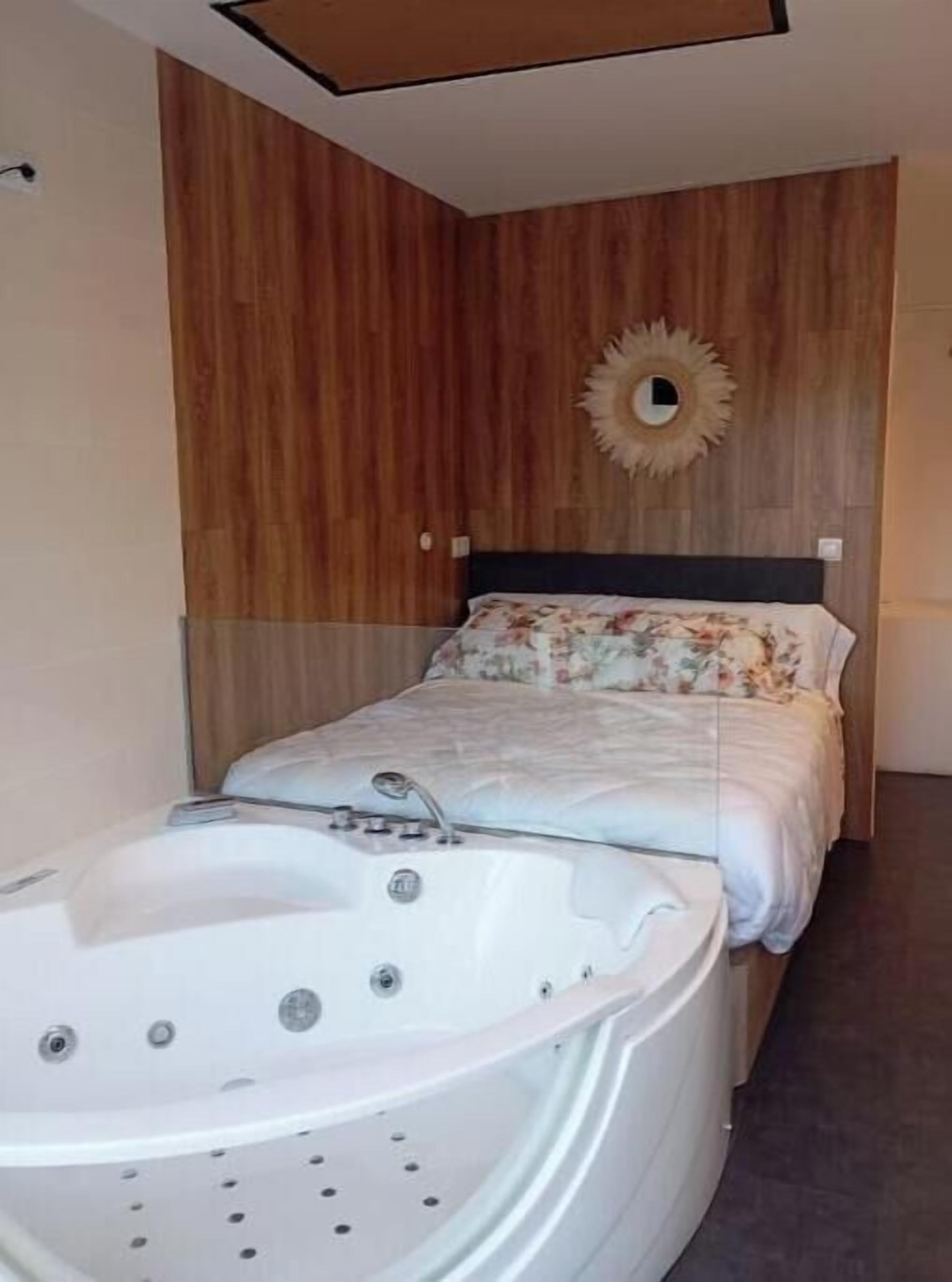 2 slaapkamers, een bureau, gratis wifi, beddengoed