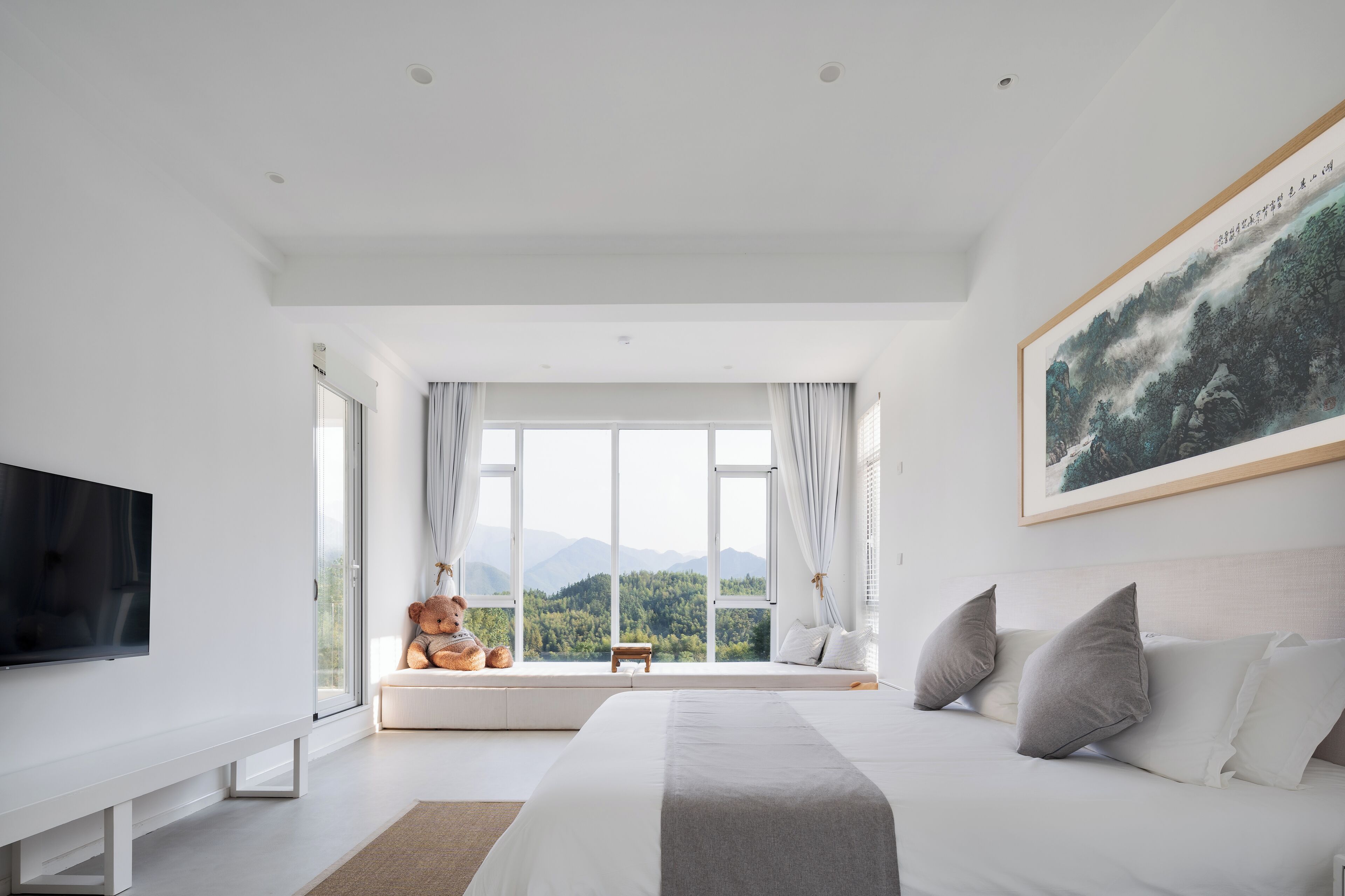 Grand Triple Room, Hill View | Premium bedding, down comforters, individually decorated