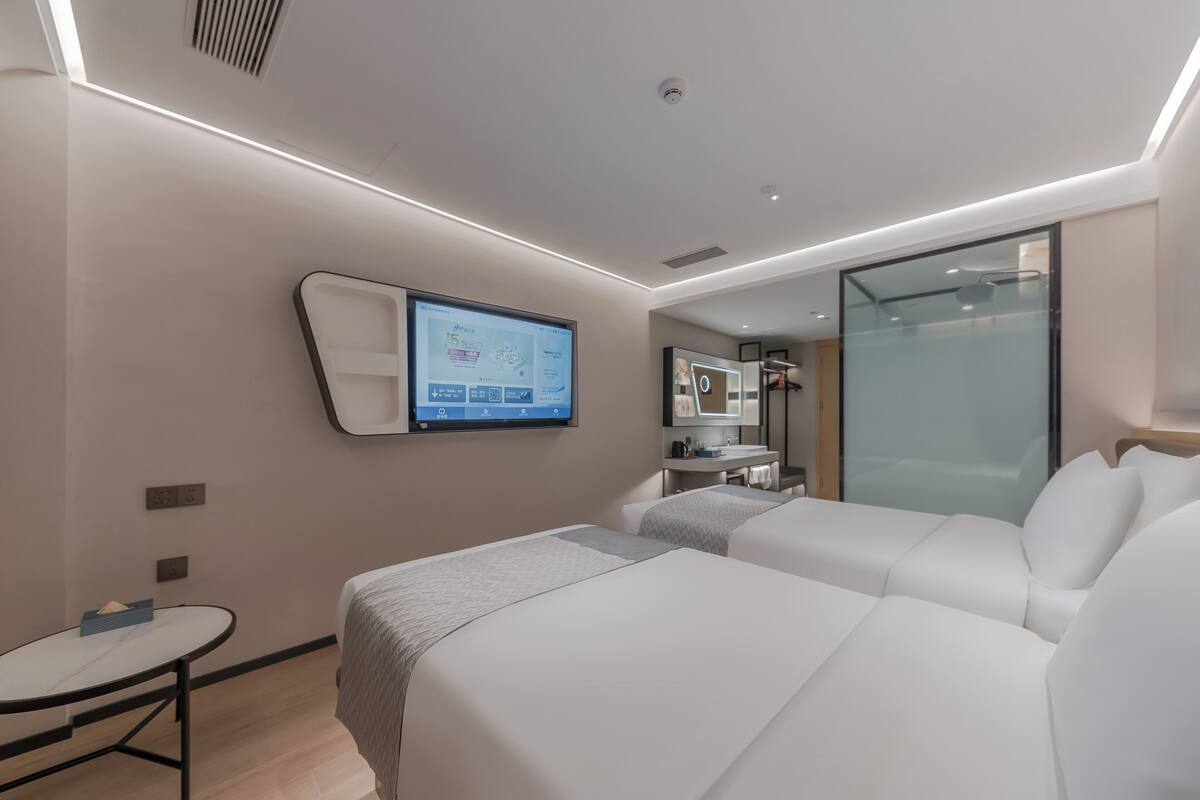 Habitación Business con 1 cama doble o 2 individuales | Escritorio, espacio para trabajar con un portátil, cortinas opacas