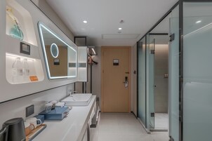 Exclusive Cabin | Bathroom