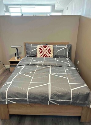 Coffres-forts dans les chambres, fer et planche à repasser