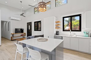 Fridge, microwave, oven, stovetop - Private Pool Villa with Concierge & Beach Access (Playa Potrero)