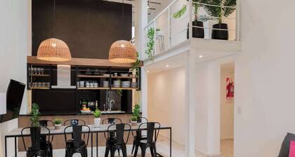 MOT Villa Embajada - 16 pax Deluxe House Belgrano