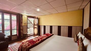 Double Room, Balcony, Mountain View | Free WiFi