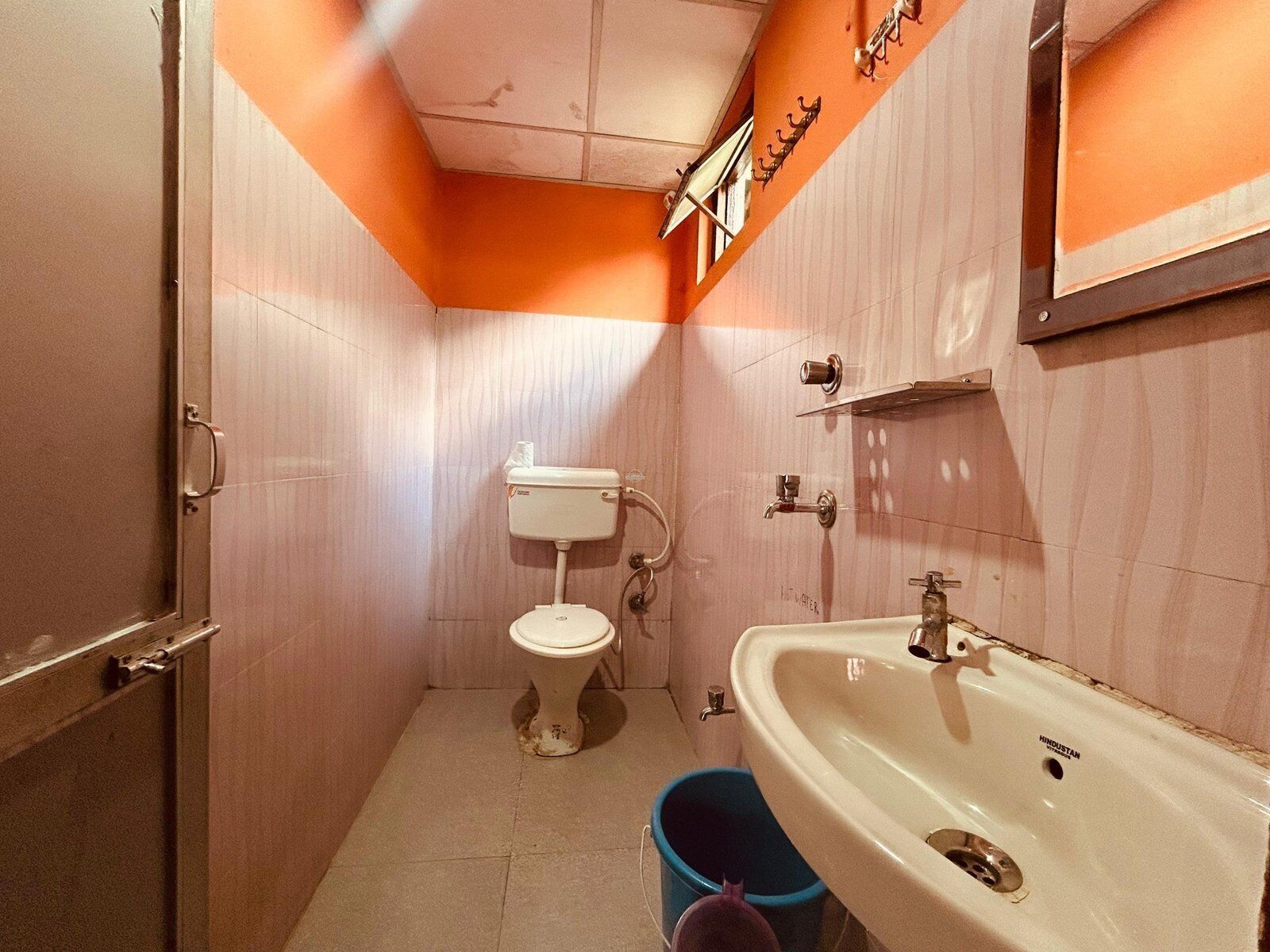 Double Room, Balcony, Mountain View | Bathroom | Towels, soap, shampoo, toilet paper