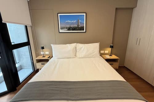 Apartament (709) | Decoració individual, mobiliari individual i planxa i posts de planxar
