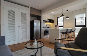 Apartment, 2 Bedrooms | Living room | Heated floors - Schell by Wynwood House (Lima)