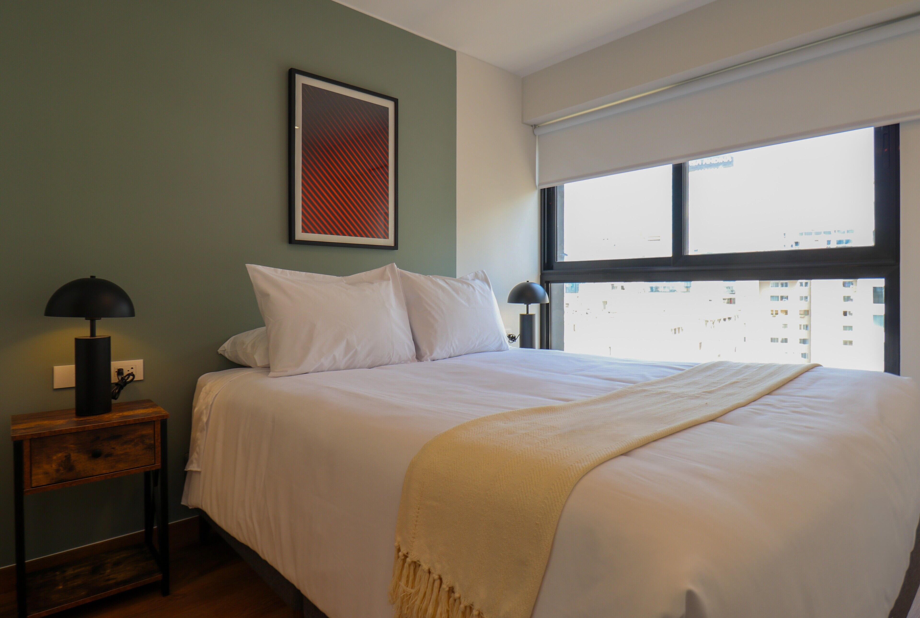 Schell 704 | Ferros/tábuas de passar roupa, Wi-Fi de cortesia, roupa de cama