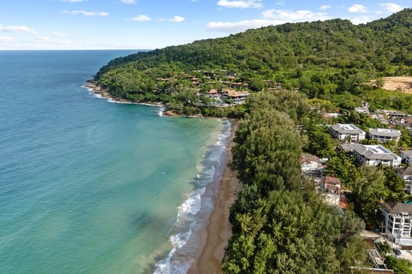 Beach view located near the property, offering clear coastal scenery and easy access to Naithon Beach.