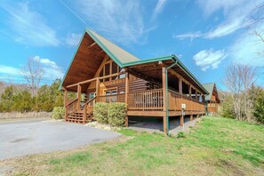 Exterior - Mountain Cabin Retreat | Hot Tub | Game Loft (Sevierville)