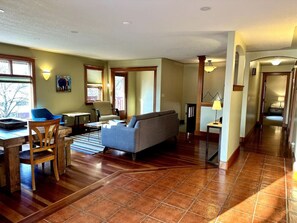 Interior - Habart Retreat - Country Living at its Best (Golden)