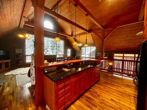 Interior - Creekside Family Hideout @ KHMR - Ski in/Ski Out (Golden)