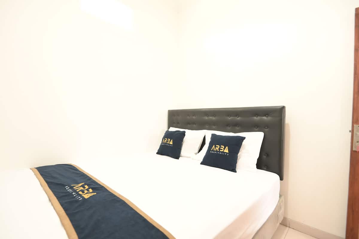 Habitación Deluxe doble | Escritorio, wifi gratis, ropa de cama