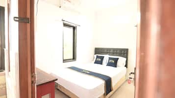 Habitación ejecutiva doble | Escritorio, wifi gratis, ropa de cama