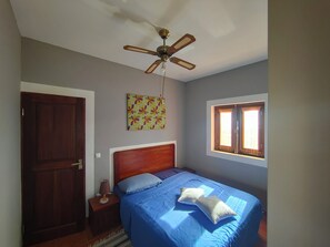 2 間睡房、熨斗/熨衫板、免費 Wi-Fi、床單