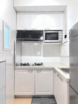 Comfort-Studio, Blick auf den Innenhof | Eigene Küche