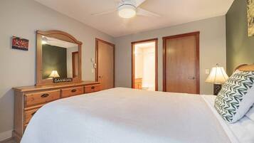 2 slaapkamers, een strijkplank/strijkijzer, wifi