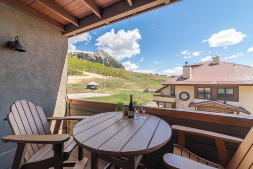 Axtel 310 Beautiful 1-bedroom condo in Mt Crested Butte perfect for your getaway