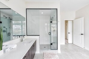 Hair dryer - Shooting Star Lodge|BBQ|Firepit|SPA|Relax (Lake of Bays)