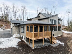 Exterior - Shooting Star Lodge|BBQ|Firepit|SPA|Relax (Lake of Bays)